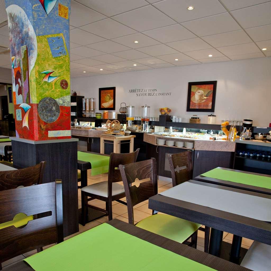 Kyriad Niort-Espace Mendesfrance Екстер'єр фото