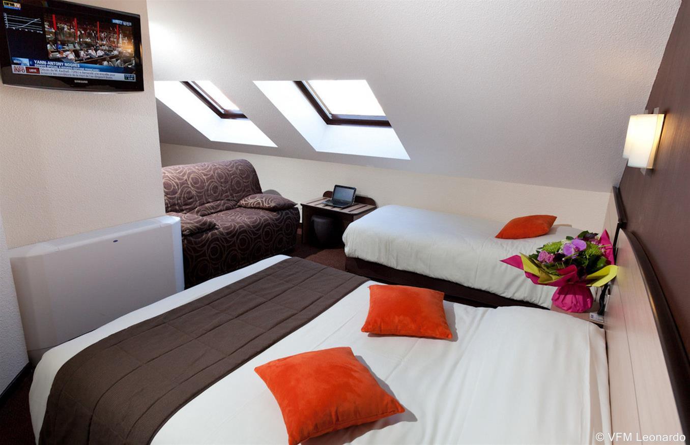 Kyriad Niort-Espace Mendesfrance Екстер'єр фото