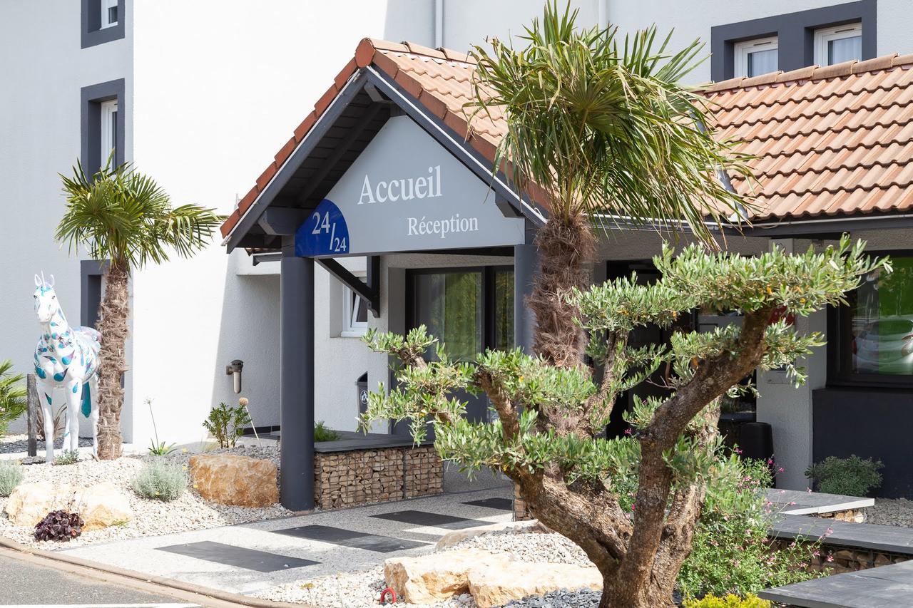 Kyriad Niort-Espace Mendesfrance Екстер'єр фото